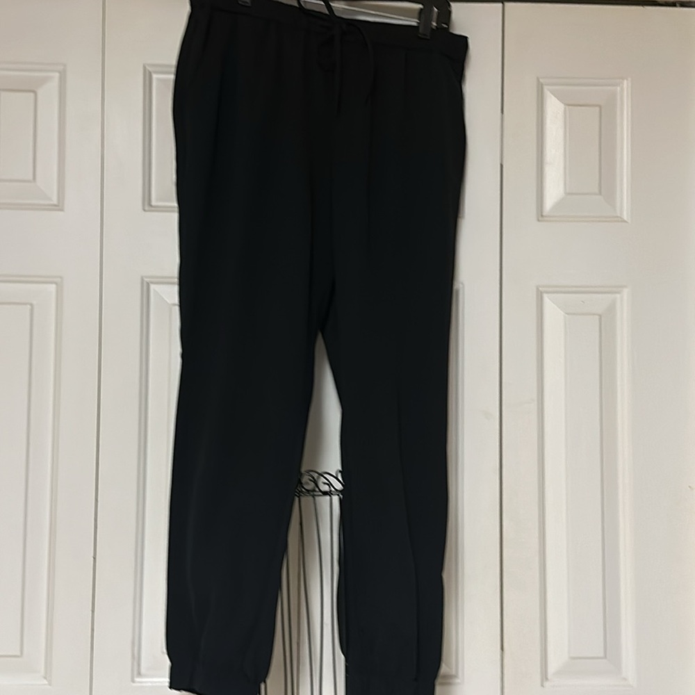 Merona Joggers Pants Black High Mid Rise Relaxed Hip Size large Pull On Womens